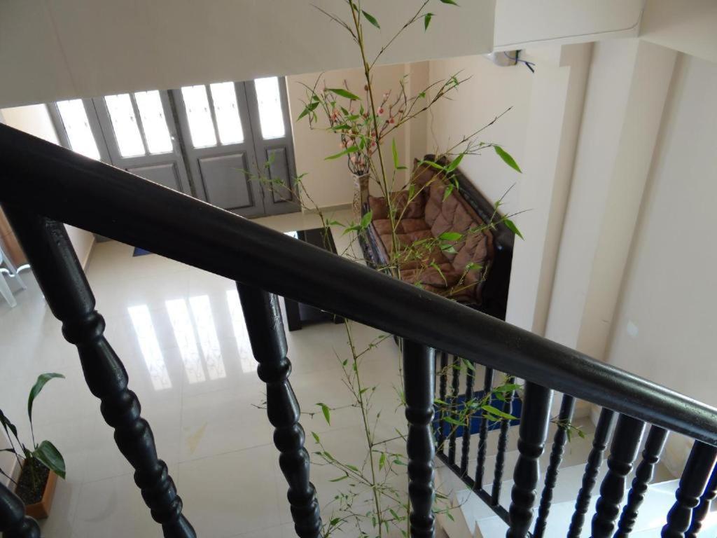 Hotel Lotus 乌雷基 外观 照片